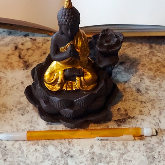 Budda Backflow Incense Burner Rose cones included - Picture 5 of 5